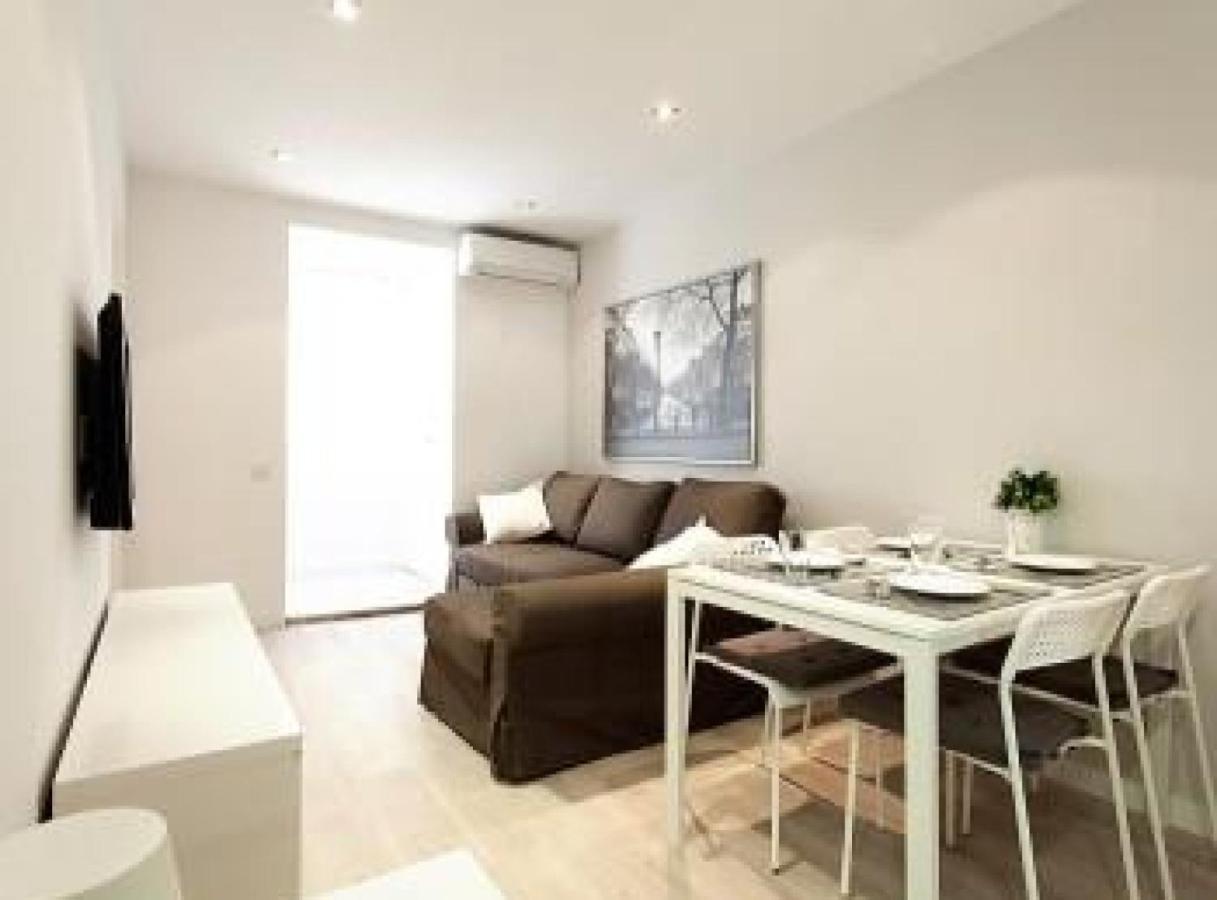 Miquel Angel - Apartments Next To Camp Nou Barcelona Exterior photo
